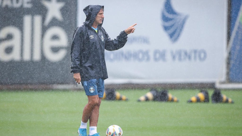 Renato faz mistério cobre a escalação do Grêmio