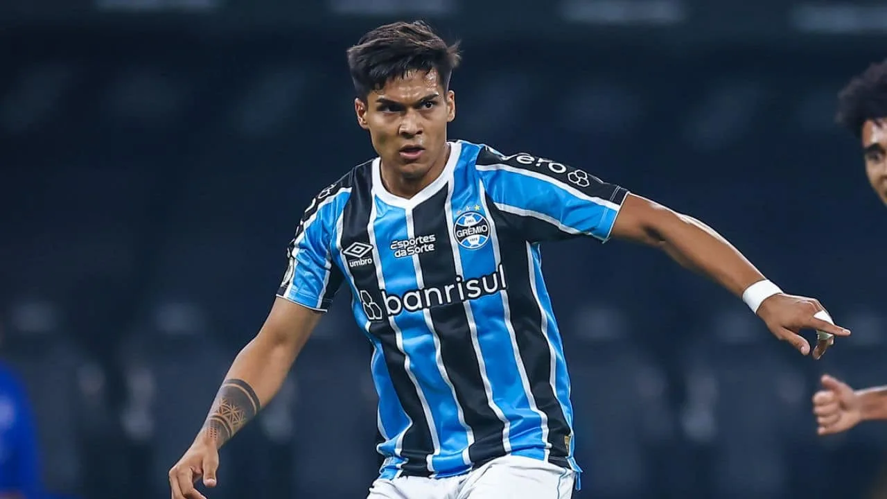 Arezo está na Escalação do Grêmio