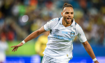 Braithwaite na escalação do Grêmio