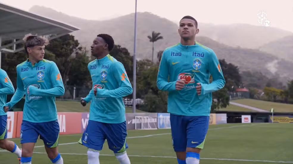 Tiaguinho e Gabriel Mec