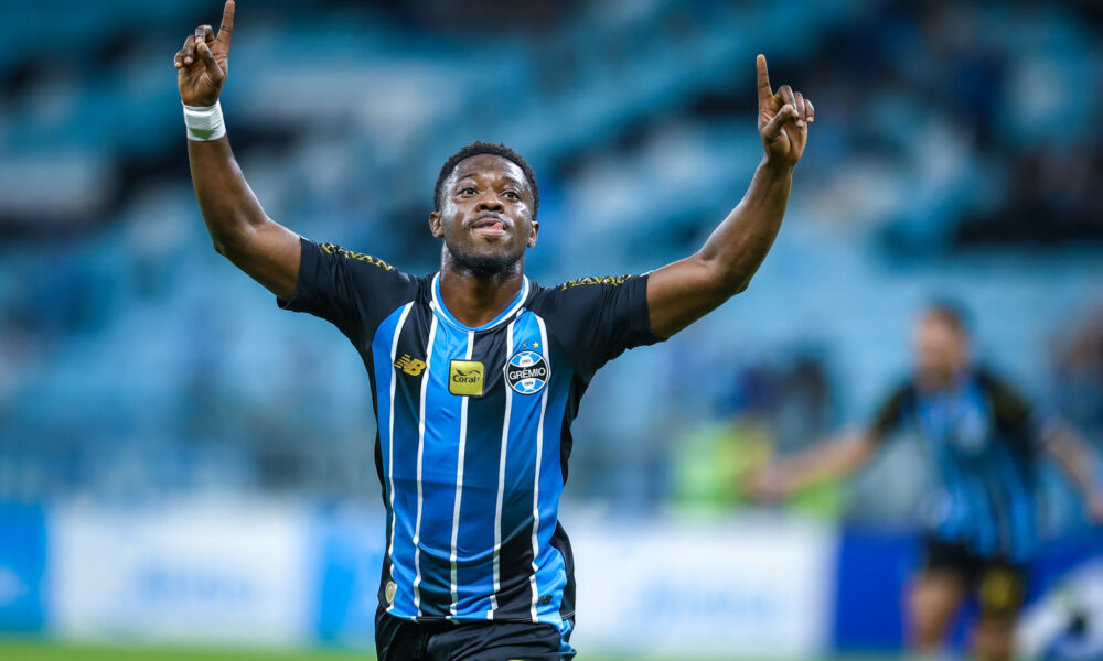 Amuzu / Grêmio